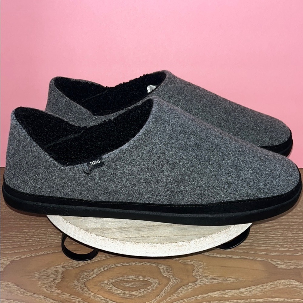 TOMS Earthwise Slipper Men 12 Grey Eco Knit Faux Shearling Lining Slip On